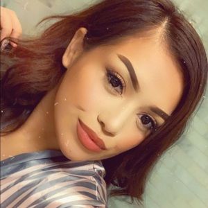 Meet your Posher, Lizbeth